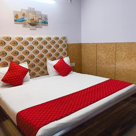 Hotel Metro Park Ню Делхи Екстериор снимка