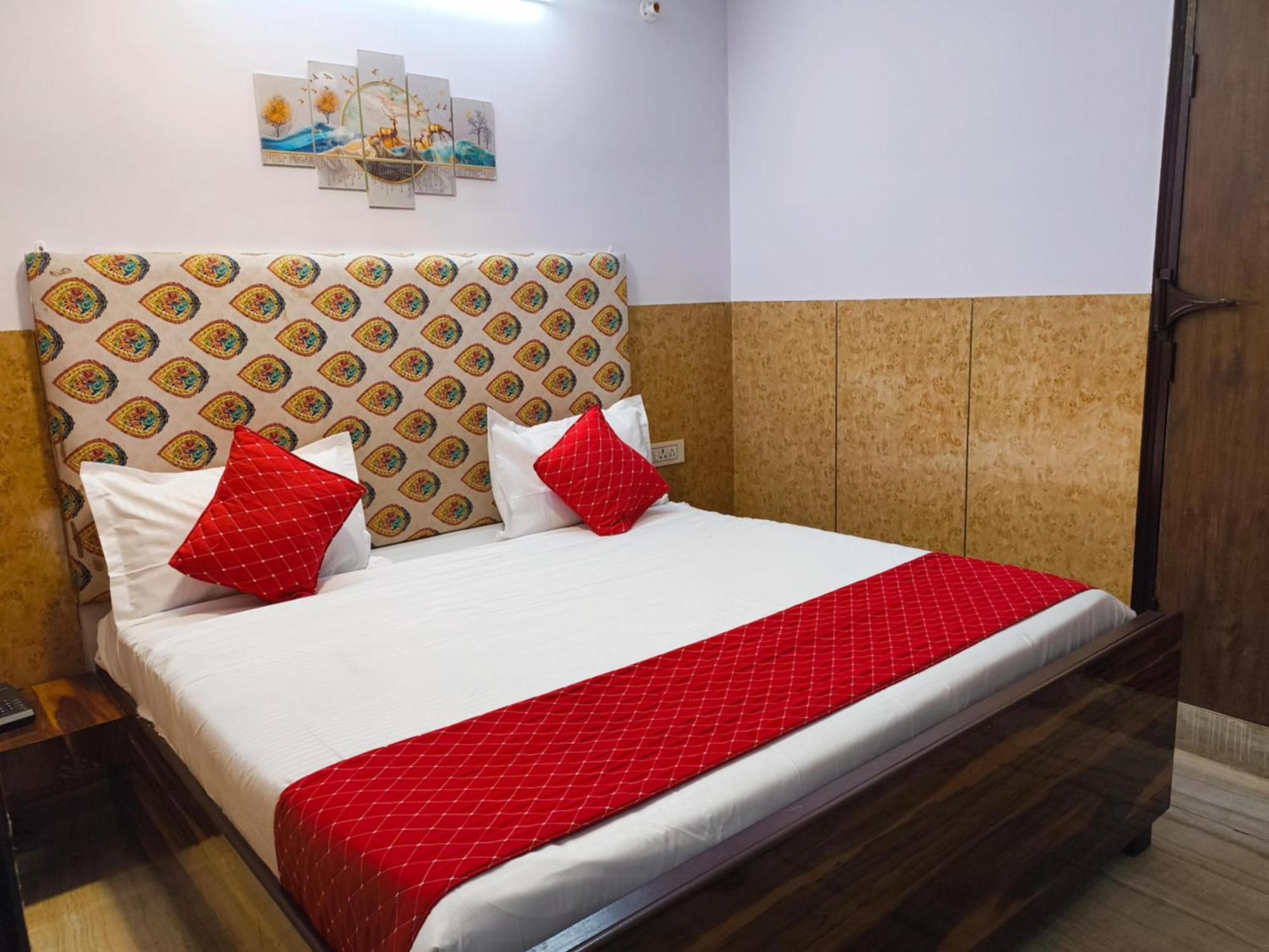 Hotel Metro Park Ню Делхи Екстериор снимка